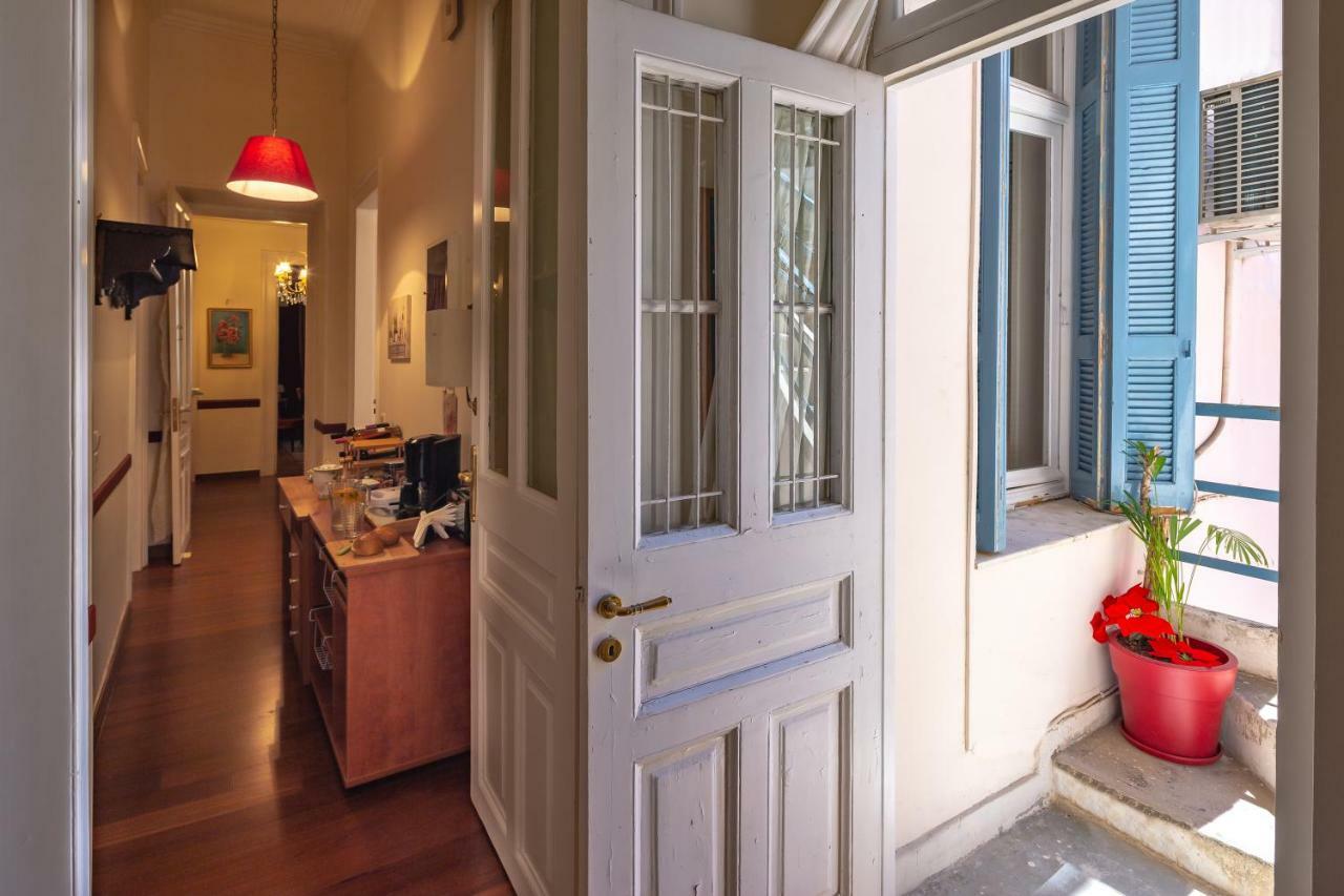 Apartemen 80 m² dengan 3 kamar tidur dan 1 kamar mandi pribadi di Exarchia Athena Bagian luar foto